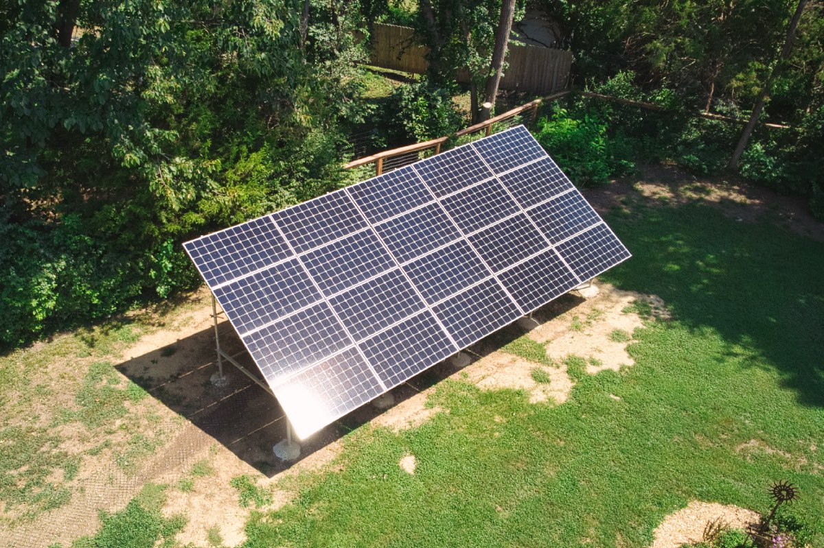 DJI_0401-web Lawrence Ground Mount Solar